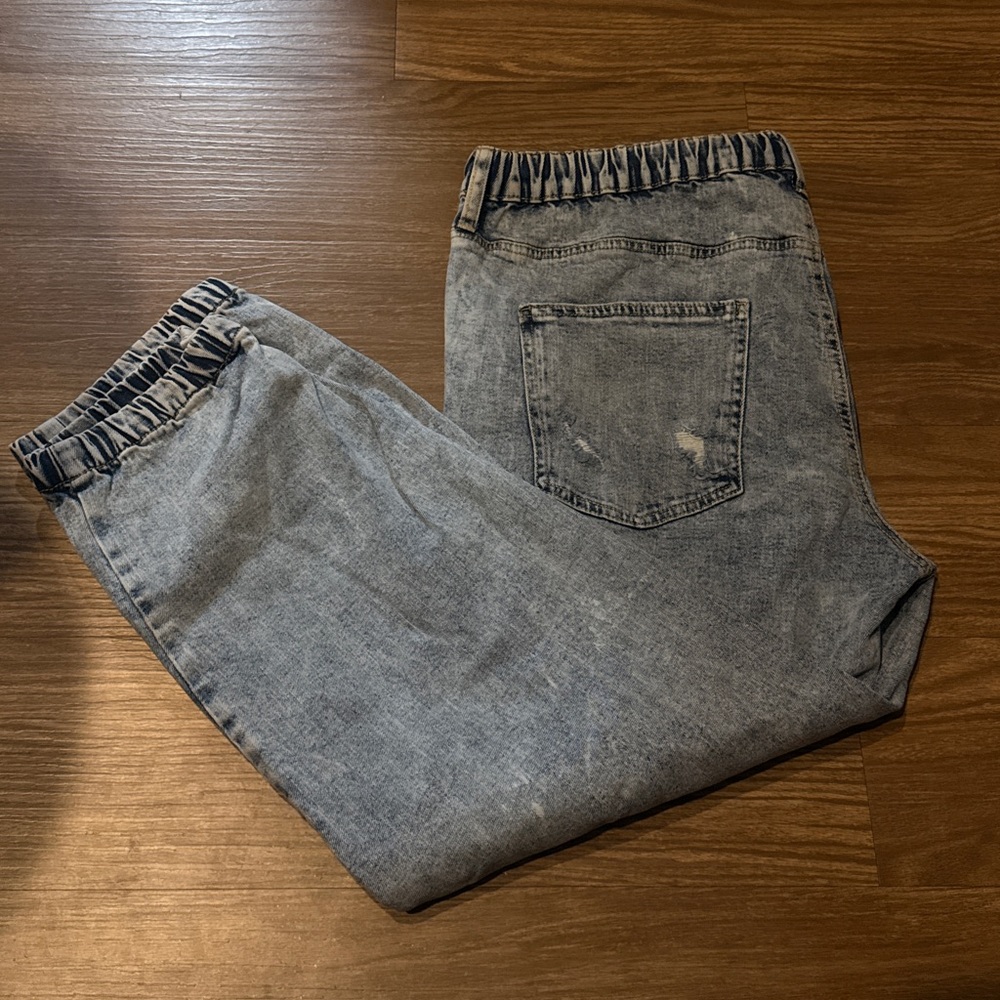 Celebrity Pink Relaxed Fit Distressed Jeans in Washed Blue